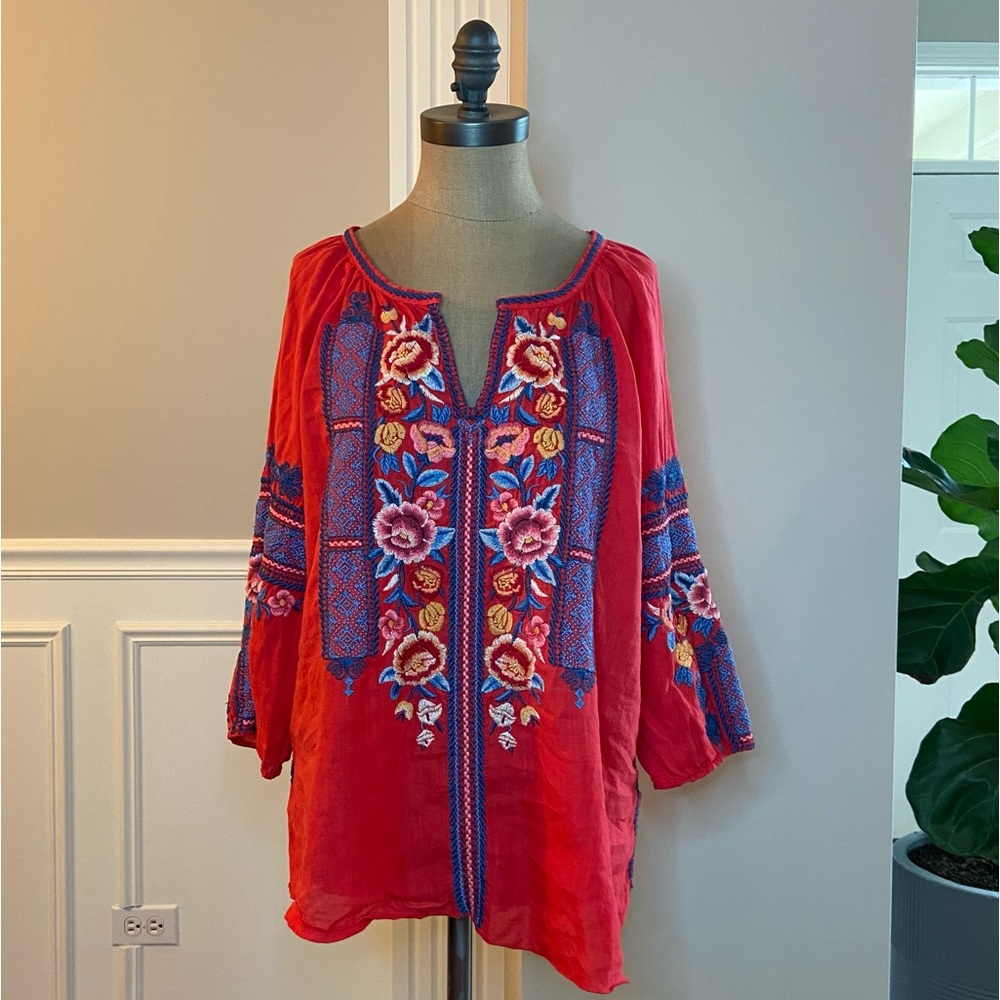 Johnny Was blouse, tunic length, Size M
